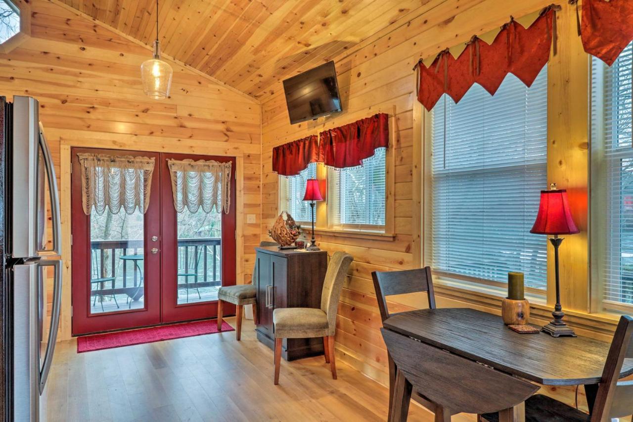 Cozy Heber Springs Cabin With Deck And Dock! エクステリア 写真