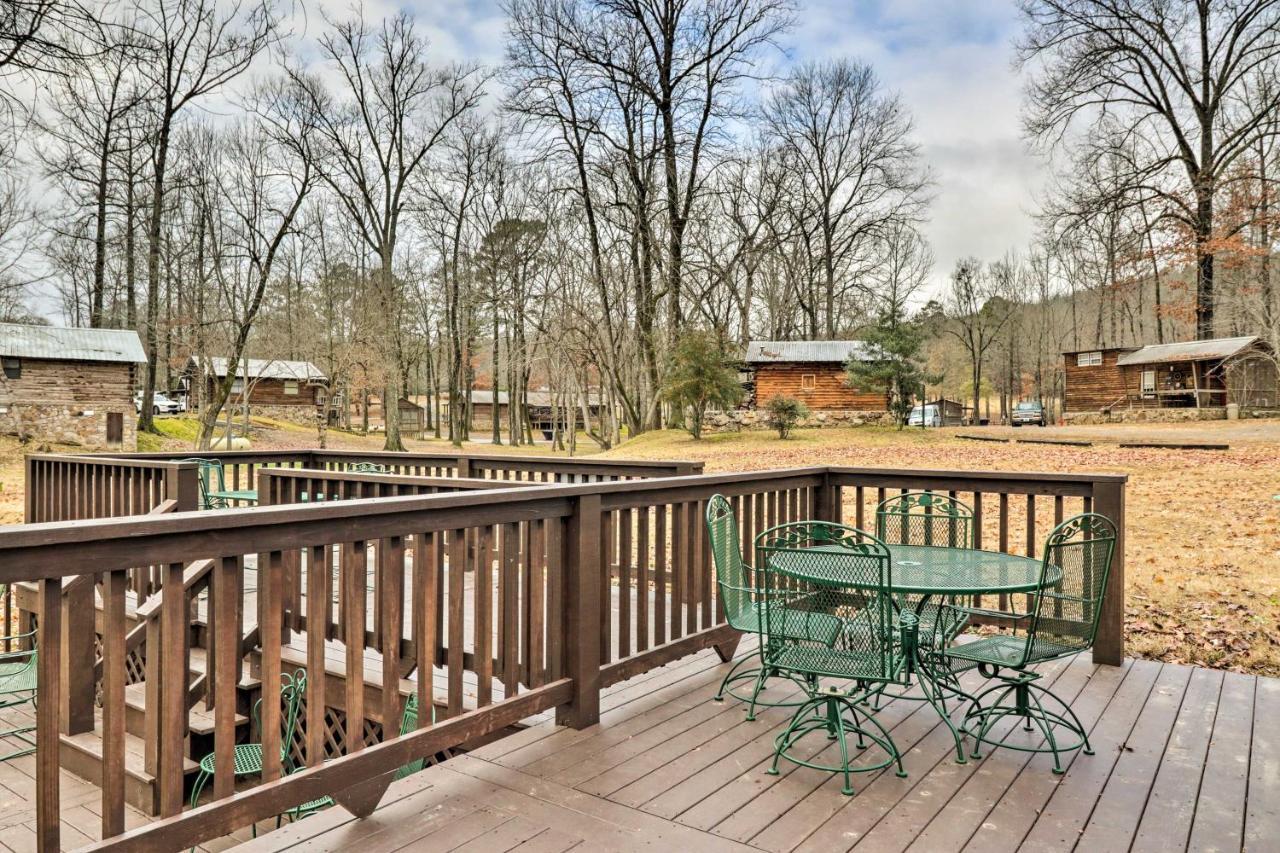Cozy Heber Springs Cabin With Deck And Dock! エクステリア 写真
